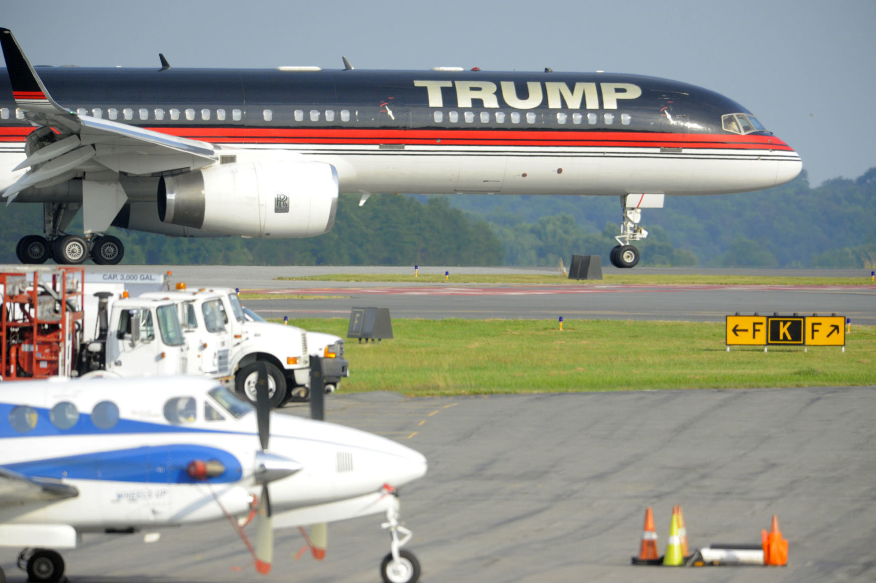 20160726w_nws_trumpairport
